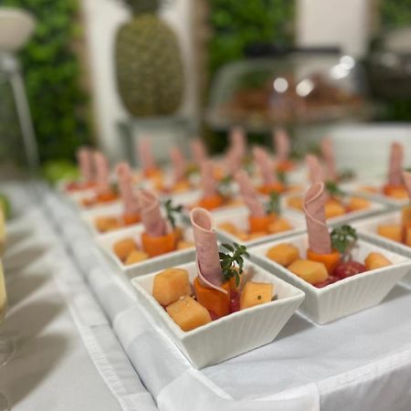 Hotel Wampushkar Zamora Екстер'єр фото