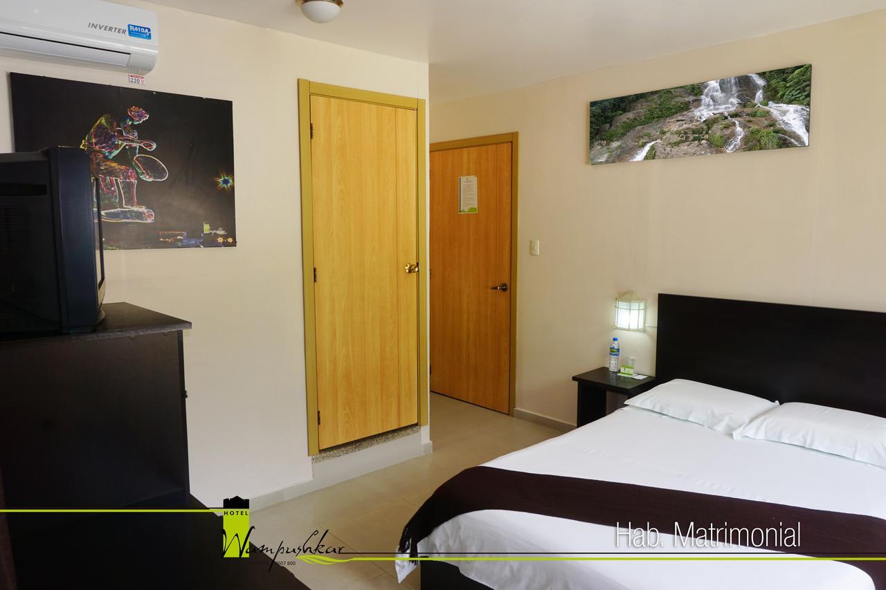 Hotel Wampushkar Zamora Екстер'єр фото