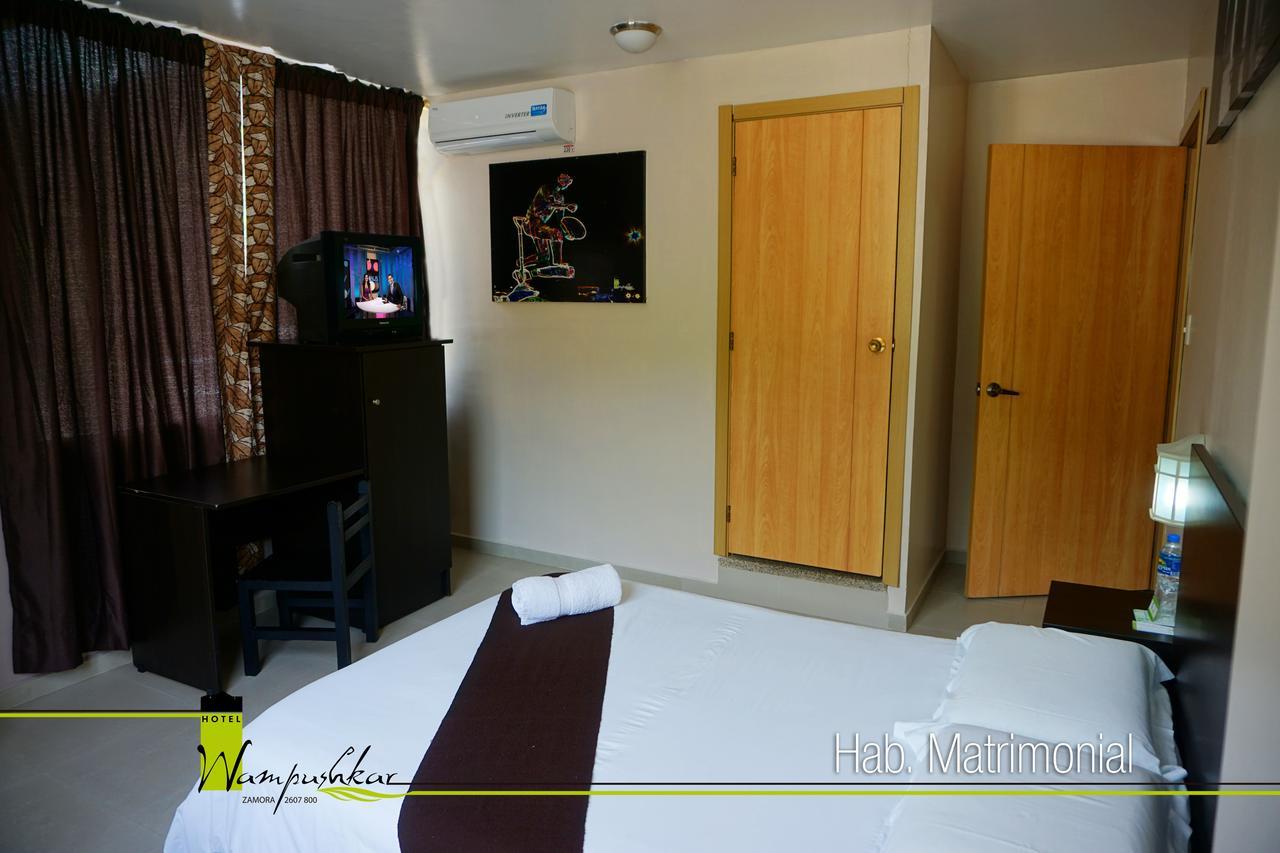 Hotel Wampushkar Zamora Екстер'єр фото