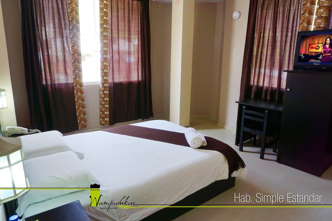 Hotel Wampushkar Zamora Екстер'єр фото